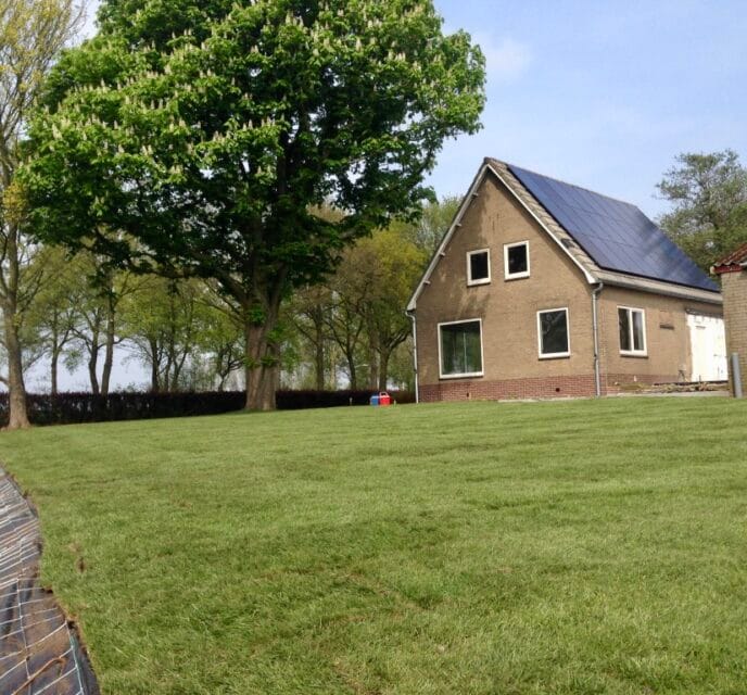 Tweede exloermond 750 m2 graszoden aanleggen