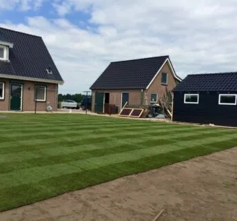 Graszoden aanleggen Den Ham