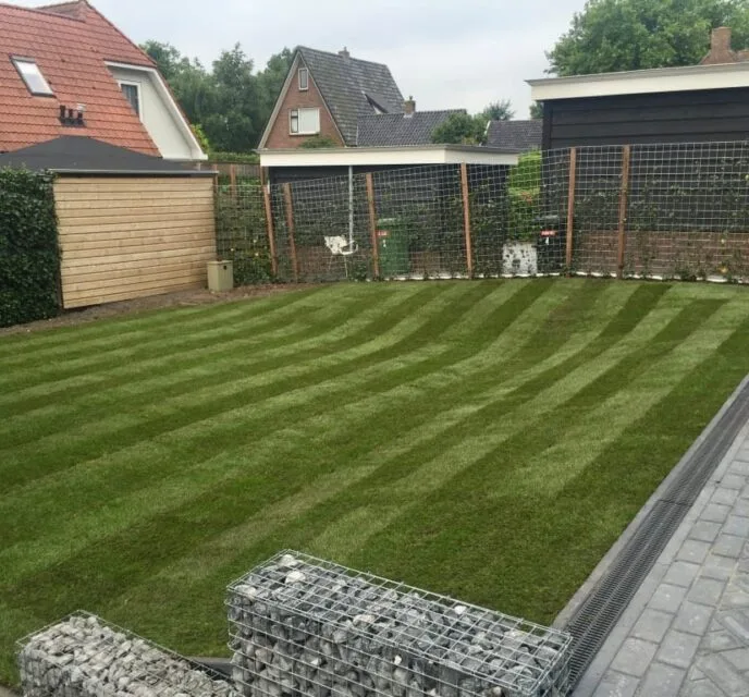 Graszoden leggen Sint-pancras