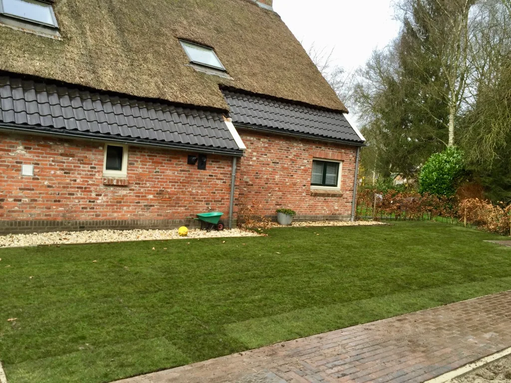 Graszoden aanleggen Drouwen-Alinghoek