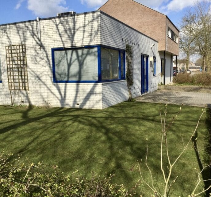 Graszoden aanleggen huisartsenpraktijk in Zwolle